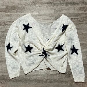 Mi Ami for Francesca’s White Sweater with Blue Star Pattern Small